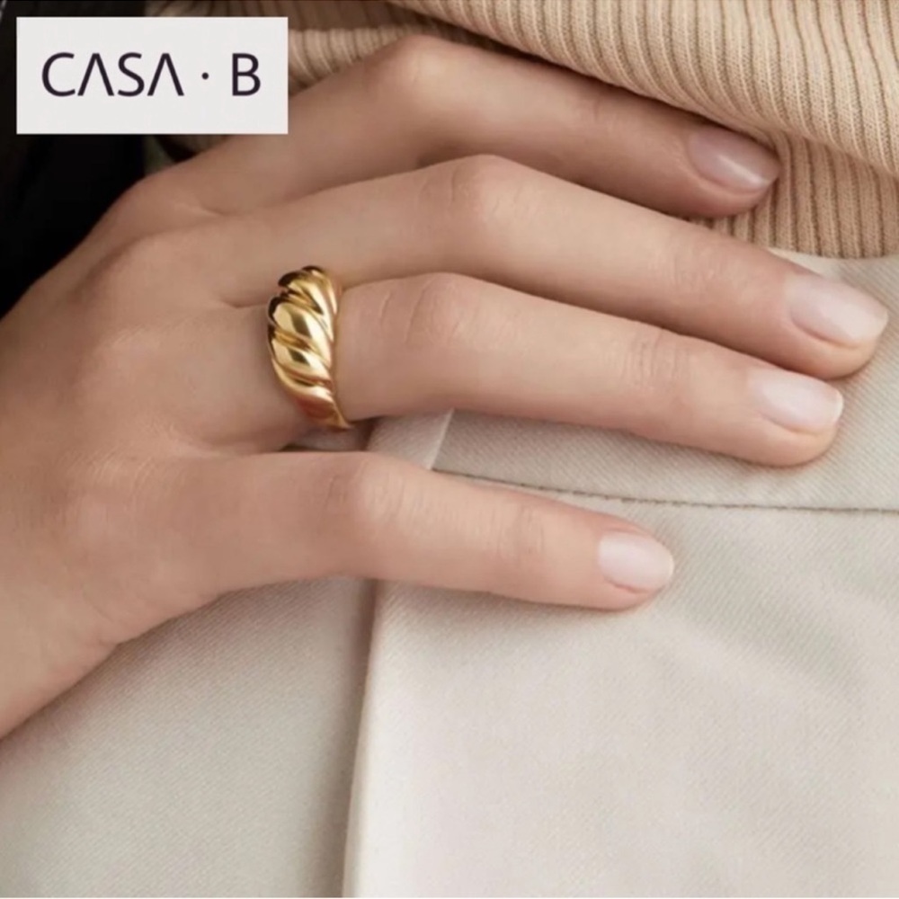 NEW to CASA B💫|Gold Croissant Stainless Steel Tarnish-Free 18k Toned Gold Ring